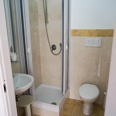 Passarelli 9 Gasthof 2*